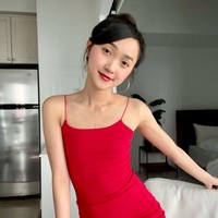 Clara Dao sering dihina tubuhnya karena punya badan kurus dan berdada rata. Di tengah perundungan secara langsung maupun online yang ia terima, Clara mencintai dirinya apa adanya. Dan menyuarakan tentang body positivity. Foto: dok. Instagram/@clara_dao