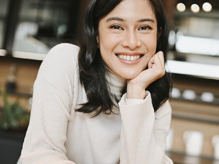 Dian Sastrowardoyo Dian Sastrowardoyo