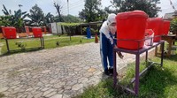 Sehingga Dinas Pendidikan Kabupaten Grobogan pun langsung mengambil tindakan menutup dan memulangkan peserta didik.