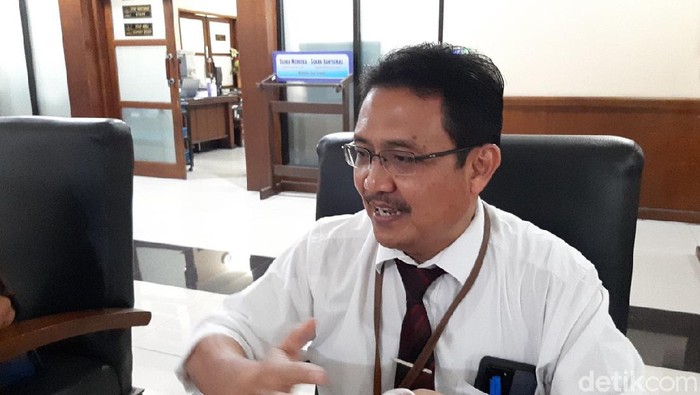 Guru besar hukum pidana Universitas Jenderal Soedirman (Unsoed) Purwokerto, Prof Hibnu Nugroho (Arbi/detikcom)