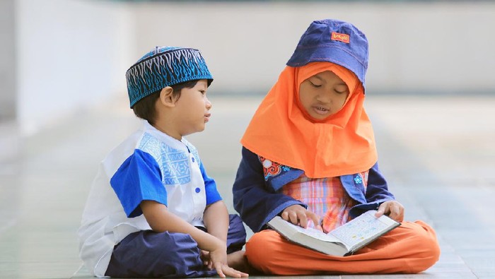 Ilustrasi anak membaca