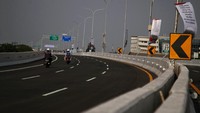 Sebagai informasi, pembangunan 6 Ruas Jalan Tol Dalam Kota Jakarta merupakan Proyek Strategis Nasional sesuai Peraturan Presiden (Perpres) Nomor 56 Tahun 2018 tentang Perubahan Kedua Atas Perpres Nomor 3 Tahun 2016 Tentang Percepatan Pelaksanaan Proyek Strategis Nasional.