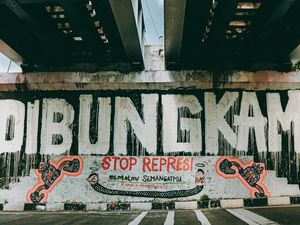 Jokowi Tegaskan Tak Takut Kritikan, Ini 8 Mural yang Dihapus