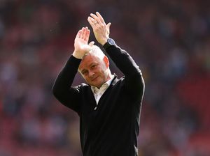 Solskjaer Bakal Latih Messi?