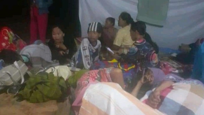 Puluhan emak-emak di Kampar, Riau nekat nginap di kebun sawit lantaran takut lahannya diambil