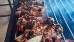 Nikmatnya Konro Bakar dan Coto Makassar Legendaris di Resto Berusia 37 Tahun