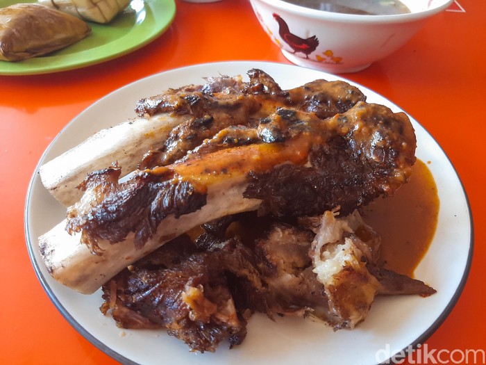 RM. Marannu: Konro Bakar khas Makassar Legendaris Sejak Tahun 1984 RM. Marannu: Konro Bakar khas Makassar Legendaris Sejak Tahun 1984