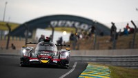 Untuk kategori LMP2, Sean memulai balapan dari posisi ketujuh. Di akhir balapan, Sean dkk bisa finis kedua. Mereka menyelesaikan balapan dengan 363 putaran dan hanya terpaut 0,727 detik dari pebalap tim WRT di posisi pertama. Foto: sean-gelael.com