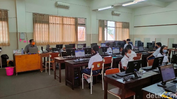 Siswa SMP dan SD di Cimahi mulai simulasi ANBK