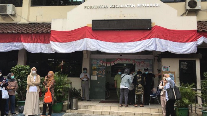 Suasana Puskesmas Setiabudi hari ini, Senin (23/8/2021). (Foto: Firda/detikcom)