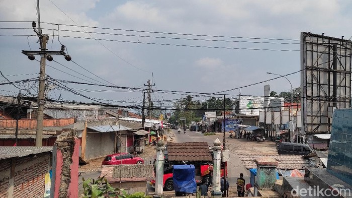 Tugu 'Gojali Buntung' Pandeglang yang Kini Terbengkalai