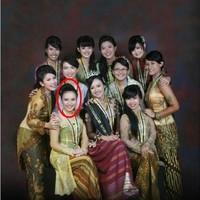 Menurut Ayu saat itu tampaknya hanya dirinya lah yang berprofesi sebagai penyanyi dangdut. Merasa diejek, Ayu pun tak membalasnya, namun dia memilih untuk menangis dan menghubungi ayahnya. Foto: Instagram/@ayutingting92