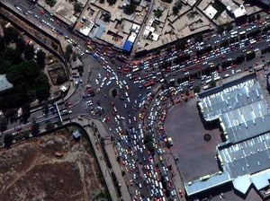 Hiruk-pikuk Bandara Kabul Terlihat Dari Foto Udara