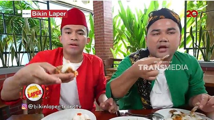 Bikin Laper! Ncess Nabati Cicip Pecak Ayam Betawi yang Pedasnya Endol