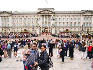 Penampakan Balmoral dan Istana Buckingham Usai Ratu Elizabeth II Sakit
