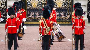 Parade Pergantian Penjaga Istana Buckingham Kembali Digelar