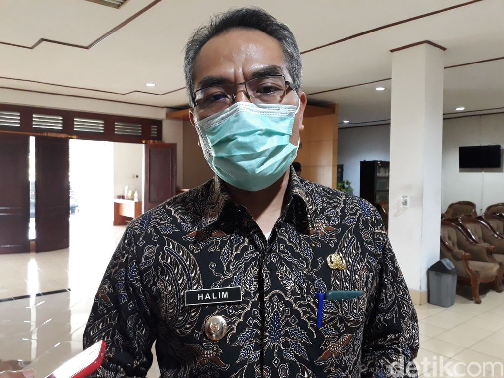 Bupati Bantul Abdul Halim Muslih