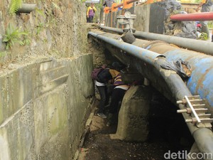 Jabar Hari Ini: Sekda Banten Mundur-Heboh Kamar dalam Drainase Kota Bandung