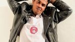 Gaya Ngopi Lord Adi dan Momennya di Galeri MasterChef