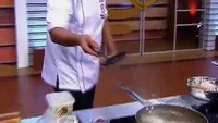Kemarin (23/8) netizen juga digemparkan dengan kepulangan Lord Adi dari galeri MasterChef  Banyak yang menyayangkan dan mengatakan bahwa galeri MasterChef tidak akan seru tanpa Lord Adi. Foto: Instagram/adi.mci8