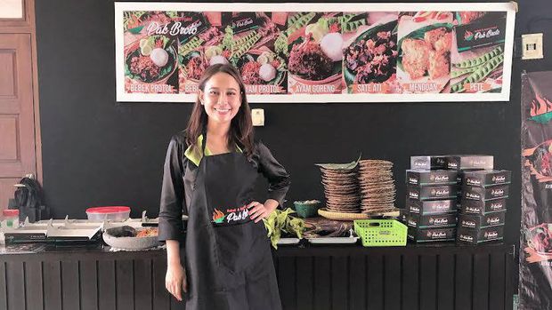 Hana Qosim kembangkan bisnis kuliner saat rehat dari dunia presenter.