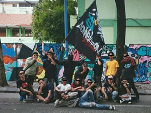 Kenalan dengan Pembuat Mural Tuhan Aku Lapar yang Fenomenal