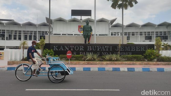 kantor bupati jember