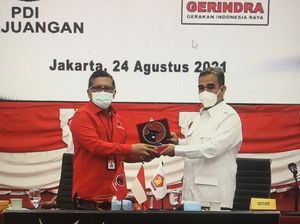 Canda Hasto Warna Baju PDIP-Gerindra Merah Putih, Kode Koalisi?