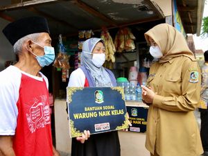 Ratusan Warung di Banyuwangi Kembali Dikucuri Dana Agar Naik Kelas