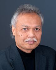 Teruna Siahaan, guru besar dan ilmuwan Indonesia di Amerika Serikat.