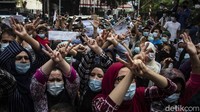 Kepada UNHCR, demonstran hendak meminta kejelasan terhadap status penempatan. Bahkan, dia menyebut saat ini 10 orang anak kecil yang merupakan peserta demonstran diamankan polisi.  