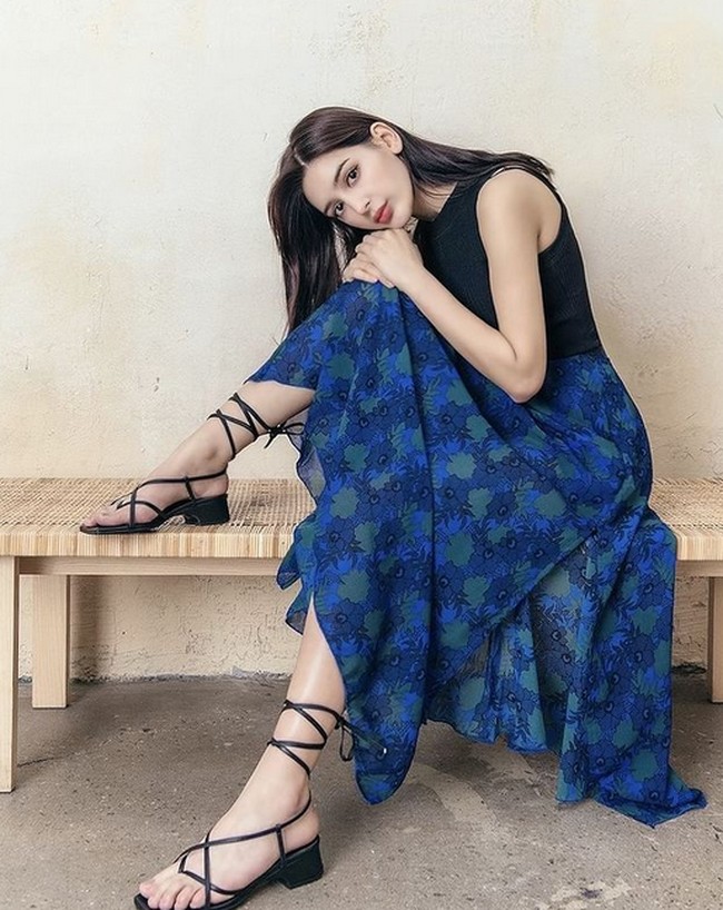 Vida bersama orangtuanya kemudian tinggal di Amerika Serikat dan menjadi warga negara AS. Saat kuliah, dia kemudian mengikuti pertukaran pelajar ke Korea Selatan, dan dia betah di negara Korea hingga memilih berkarier di negara K-Pop itu. Foto: dok. Instagram/@imvidaaa