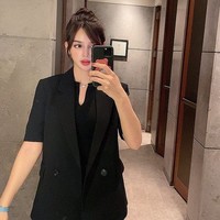 Penampilan Vida terbilang unik. Dia memiliki kecantikan khas wanita Arab, namun bergaya seperti wanita KoreaFoto: dok. Instagram/@imvidaaa