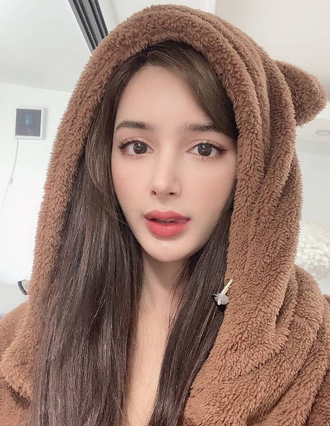 Baru-baru ini, Vida ikut bersuara terkait isu Taliban yang telah menduduki Afghanistan. Vida mengaku sangat sedih krisis yang terjadi di Afghanistan terkait Taliban yang berkuasa. Foto: dok. Instagram/@imvidaaa