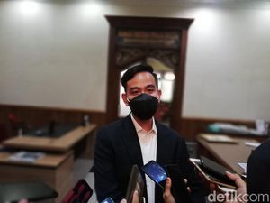 PPKM Solo Turun ke Level 2, Gibran: Kegiatan Tetap Dibatasi