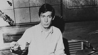 Charlie adalah suami, ayah, kakek, dan juga anggota Rolling Stones yang menjadi salah satu drummer terbaik di generasinya yang begitu disayangi, ungkap band. Foto: Getty Images/Keystone Features