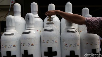 300 Tabung Oksigen untuk Bantu Pasien COVID-19