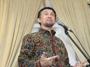 Ustaz yang Suka Bagi-bagi Duit Duduki Kursi Komut BSI