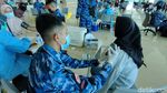 Antusias Anak-anak Hingga Lansia Ikuti Serbuan Vaksin TNI AU
