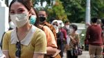 Antusias Warga Jakarta Ikut Vaksinasi Pfizer
