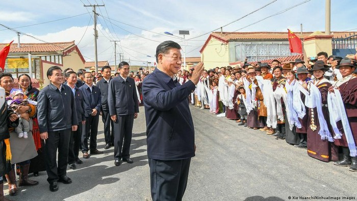 Cina Tambahkan Pemikiran Xi Jinping ke Kurikulum Nasional