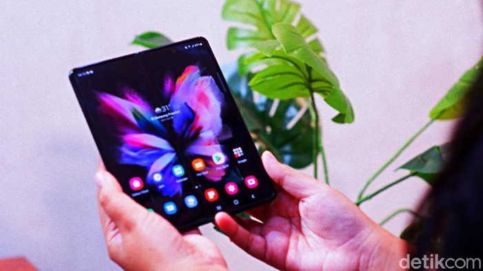 Galaxy Z Fold 3