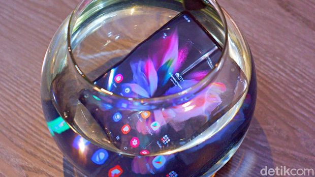 Galaxy Z Fold 3