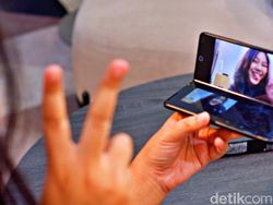 Unboxing Samsung Galaxy Z Fold 3, HP Layar Lipat Rp 25 Juta Tanpa Charger