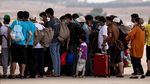 Kabur dari Taliban, Ratusan Warga Afghanistan Tiba di Spanyol