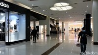 Pembukaan perdana hari ini disambut antusias oleh masyarakat yang sudah lama tidak berkunjung ke mal.