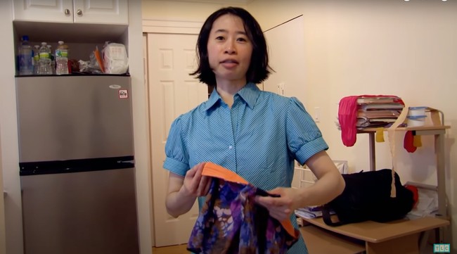 Tak ingin membuang-buang uangnya, Kate juga menolak untuk mengikuti tren fashion terbaru. Kate bahkan mengaku sudah tak membeli pakaian selama 8 tahun. Sedangkan untuk pakaian dalam, Kate terakhir membelinya di tahun 1998. Foto: YouTube/tlc uk