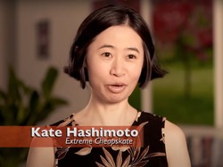 8 Potret Wanita Super Irit yang Tak Beli Underwear Selama 23 Tahun