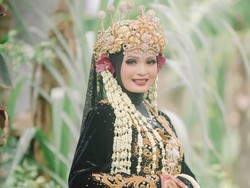 8 Foto Pernikahan Viral Dikira di Kuburan, Pengantin Madura Ungkap Faktanya