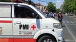 Momen Evakuasi Korban Rumah Ambruk di Surabaya